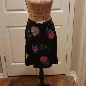 Woman's silk skirt. A versatile must have.